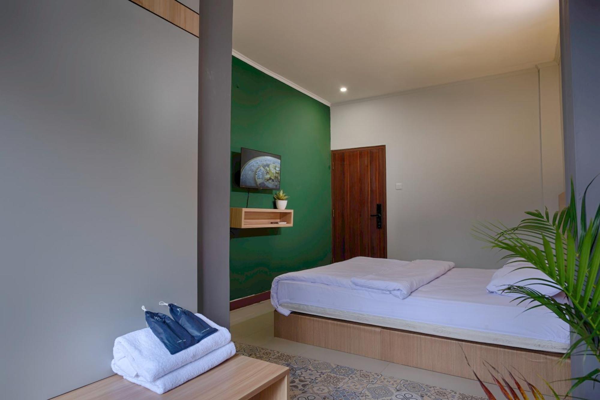 Hubs Hostel Yogyakarta Bagian luar foto