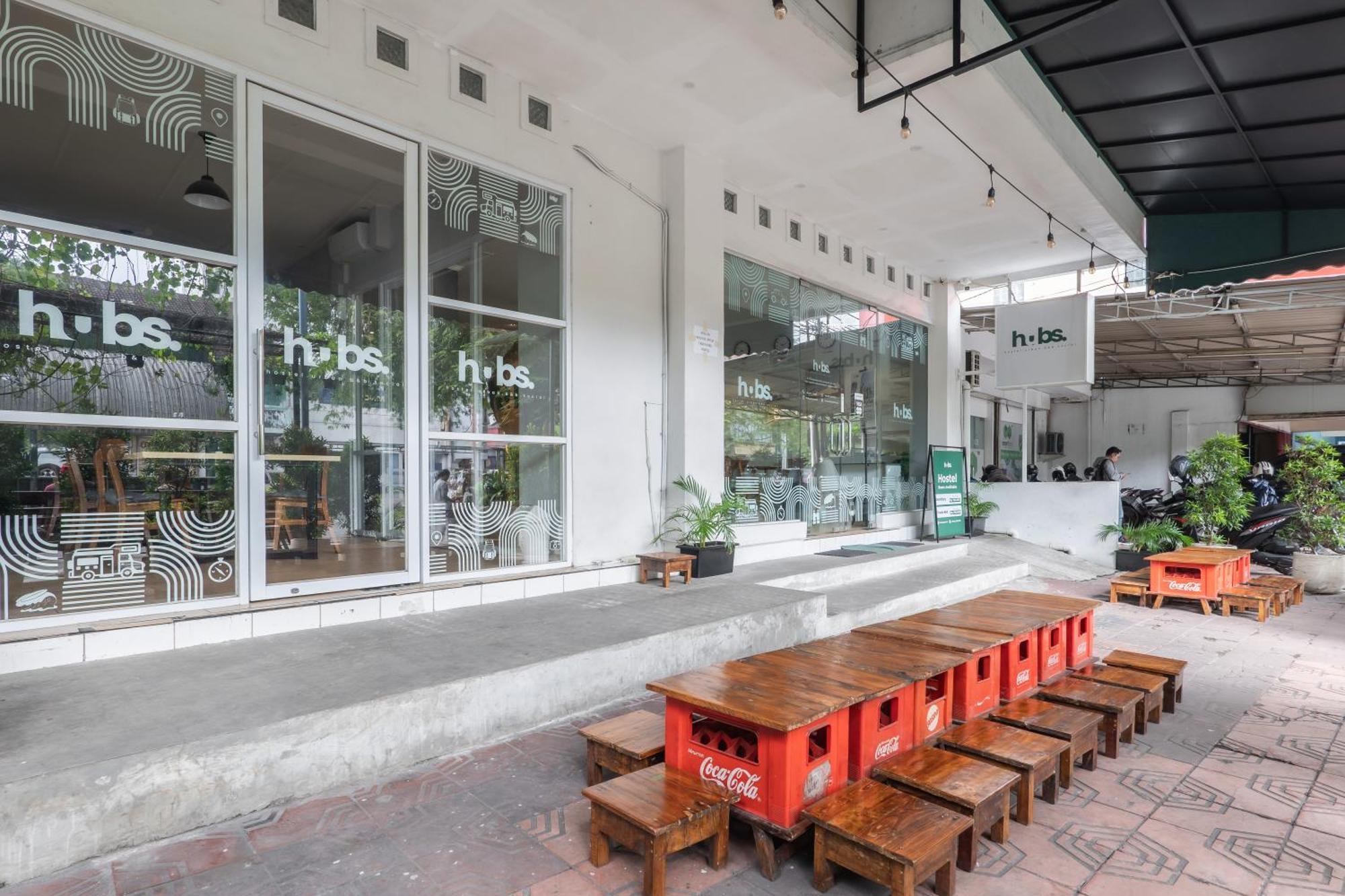 Hubs Hostel Yogyakarta Bagian luar foto